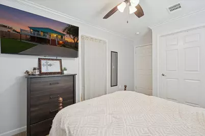 2385 Broadway Street, Dickinson, TX 77539 - Photo 16