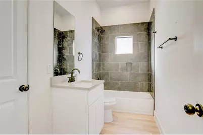 10518 Ashville Drive, Houston, TX 77051 - Photo 14