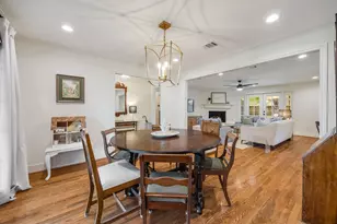 10011 Burgoyne Rd, Houston, TX 77042 - Photo 12