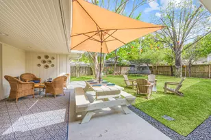 10011 Burgoyne Rd, Houston, TX 77042 - Photo 24