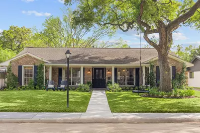 10011 Burgoyne Road, Houston, TX 77042 - Photo 1