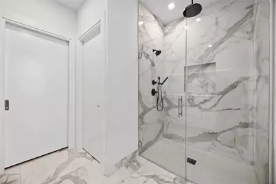 1711 Allen Pkwy #1907, Houston, TX 77019 - Photo 12