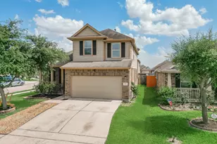 1703 Thornhampton Ct, Houston, TX 77014 - Photo 4