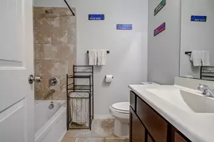 1703 Thornhampton Ct, Houston, TX 77014 - Photo 32