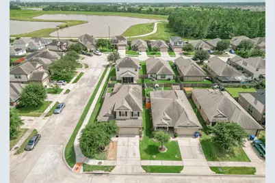 1703 Thornhampton Court, Houston, TX 77014 - Photo 44