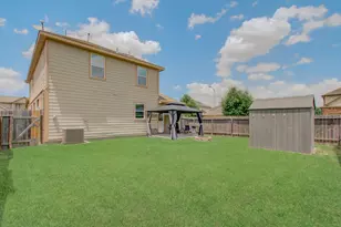 1703 Thornhampton Ct, Houston, TX 77014 - Photo 36