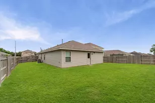 347 Riverwood Village Ln, Sealy, TX 77474 - Photo 16