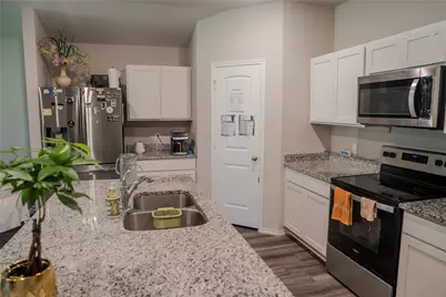 332 Pecos Drive, Huntsville, TX 77340 - Photo 4