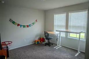 332 Pecos Dr, Huntsville, TX 77340 - Photo 6