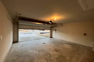 332 Pecos Dr, Huntsville, TX 77340 - Photo 18