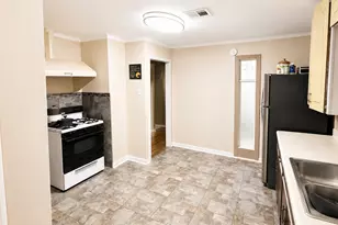 7622 Azalea St, Houston, TX 77023 - Photo 10