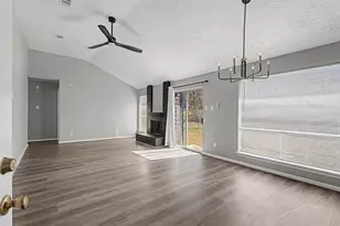 15806 Wax Bill Ct, Humble, TX 77396 - Photo 4