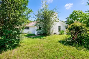 12826 Hill Dr, Conroe, TX 77304 - Photo 16