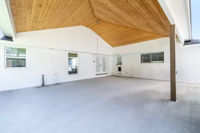 12826 Hill Dr, Conroe, TX 77304 - Photo 18