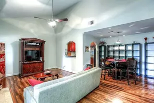 1100 Augusta Dr, Houston, TX 77057 - Photo 10