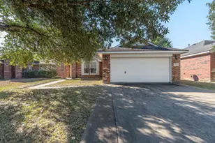 32015 Sue Ln, Pinehurst, TX 77362 - Photo 1