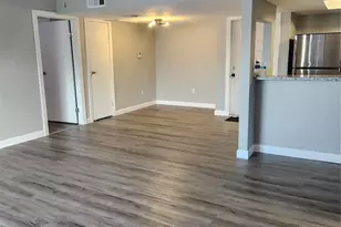 2818 S Bartell Dr, Houston, TX 77054 - Photo 4