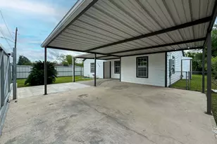 730 Dunkley Dr, Houston, TX 77076 - Photo 2