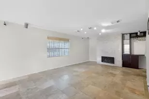 11726 Wilson Pines Ct, Houston, TX 77031 - Photo 8