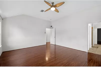 11726 Wilson Pines Court, Houston, TX 77031 - Photo 14
