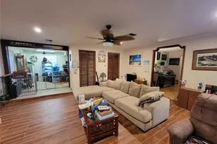 3 Ivy Ct, Jones Creek, TX 77541 - Photo 4