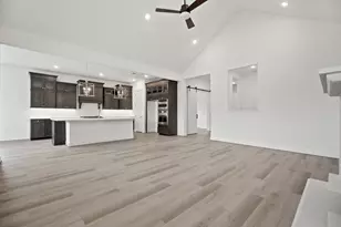 1801 N Wildflower Dr, Deer Park, TX 77536 - Photo 16