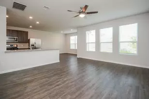 4212 McGregor Blf Ln, Conroe, TX 77304 - Photo 6
