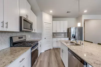 1318 Cascade Hills Drive, Rosharon, TX 77583 - Photo 12