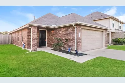 906 Ember Wood Court, La Marque, TX 77568 - Photo 2