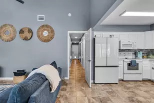 10109 Schaper Rd, Galveston, TX 77554 - Photo 2