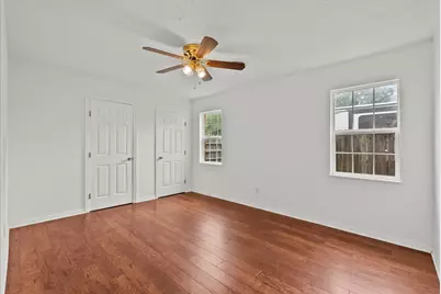 635 Meadowlawn St, La Porte, TX 77571 - Photo 26