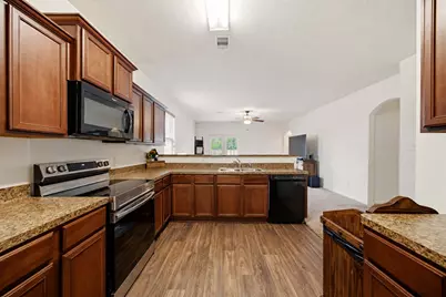 2060 Saras Way, Brookshire, TX 77423 - Photo 2