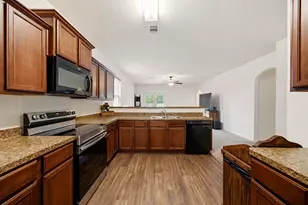 2060 Saras Wy, Brookshire, TX 77423 - Photo 2