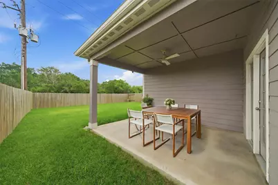 2060 Saras Way, Brookshire, TX 77423 - Photo 16