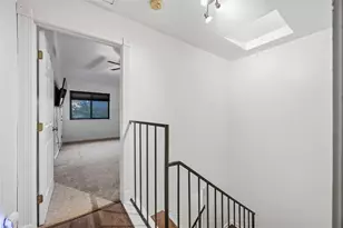 2100 Commonwealth St, Houston, TX 77006 - Photo 18