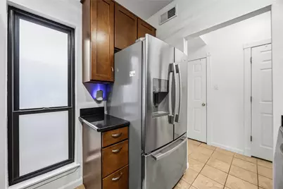 2100 Commonwealth Street #C, Houston, TX 77006 - Photo 12