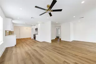 6923 Keller St, Houston, TX 77087 - Photo 6