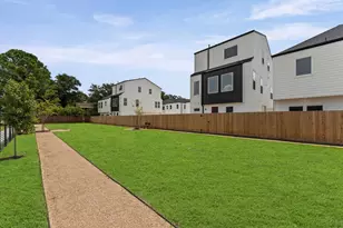 4742 Martin Hill St, Houston, TX 77018 - Photo 22