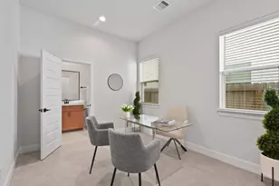 4832 Pinemont Dr, Houston, TX 77092 - Photo 6