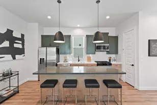 4832 Pinemont Dr, Houston, TX 77092 - Photo 2