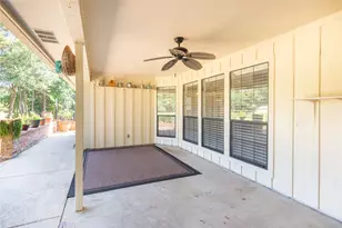 618 Hillcrest Circle, Huntsville, TX 77340 - Photo 36