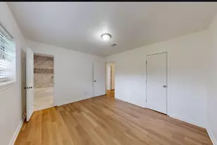 610 Avenue C, Alvin, TX 77511 - Photo 12