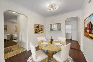 9016 Topaz St, Houston, TX 77063 - Photo 4