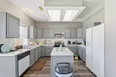 8706 Lone Maple Drive, Houston, TX 77083 - Photo 14