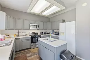 8706 Lone Maple Dr, Houston, TX 77083 - Photo 16