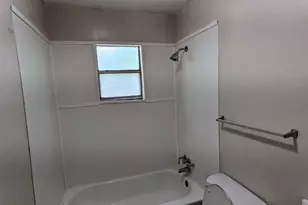 215 Blackshear St, Tomball, TX 77375 - Photo 10