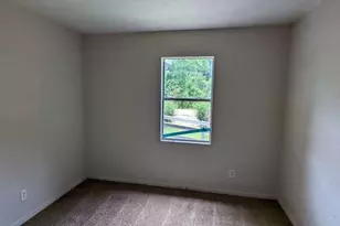 215 Blackshear St, Tomball, TX 77375 - Photo 8