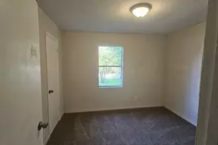 215 Blackshear St, Tomball, TX 77375 - Photo 8
