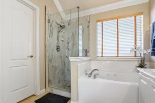 4507 Canyon Crest Dr, League City, TX 77573 - Photo 20