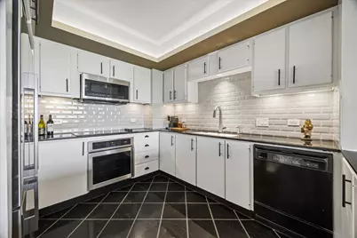 5000 Montrose Boulevard #6A, Houston, TX 77006 - Photo 8